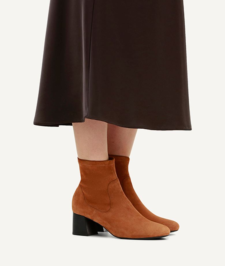 Peter Kaiser 75318 385 ankle boots in brown