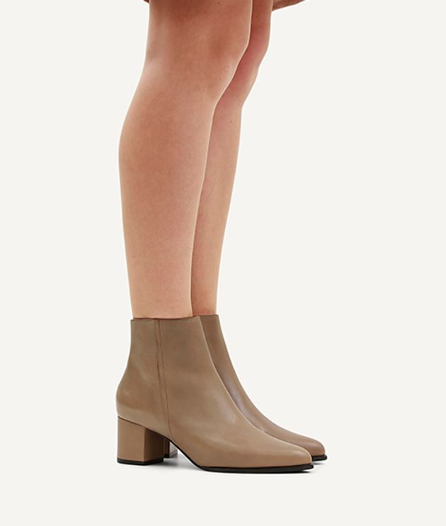 Peter Kaiser 75335 348 ankle boots in beige