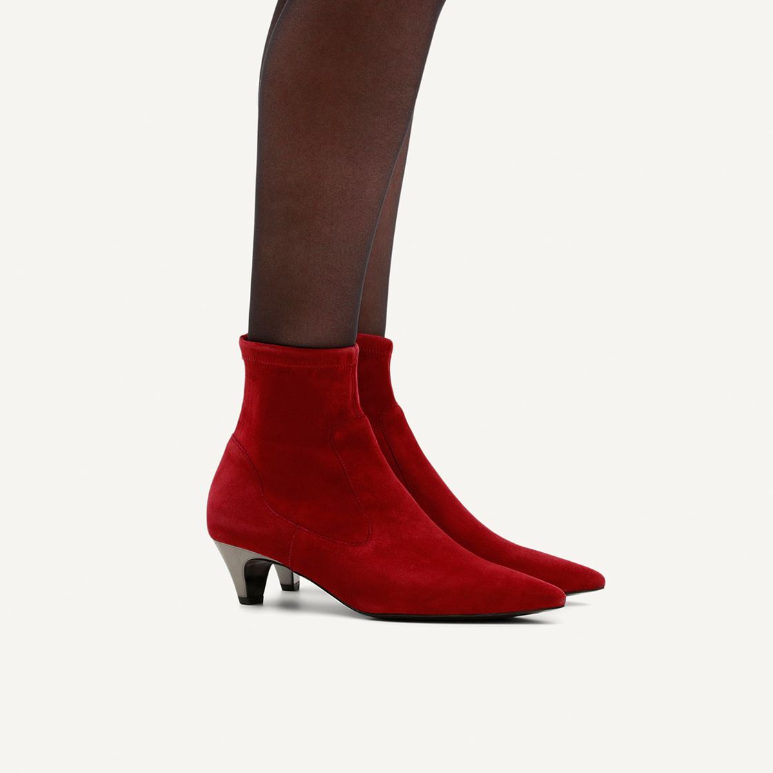 75317 - Red