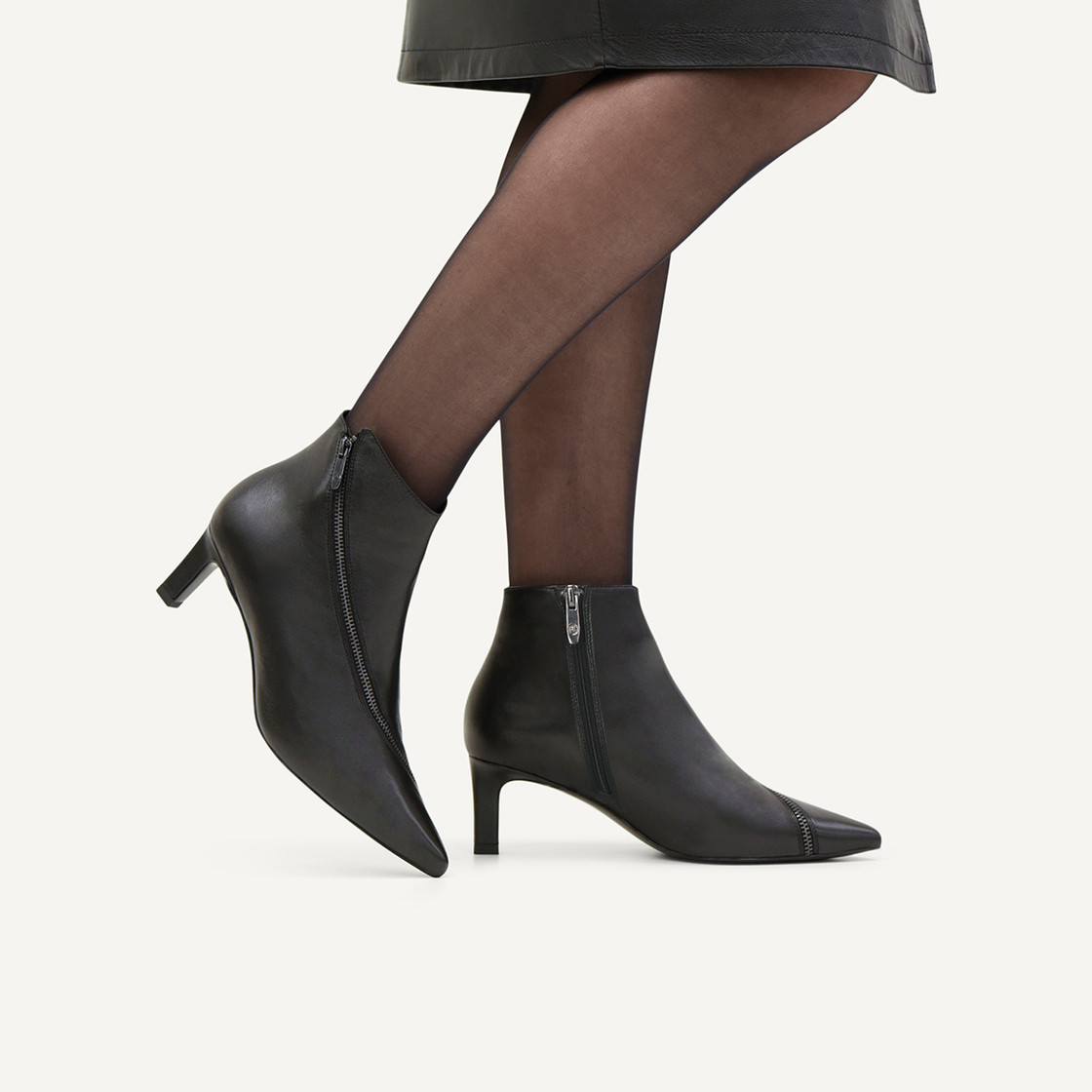  75337 - Schwarz